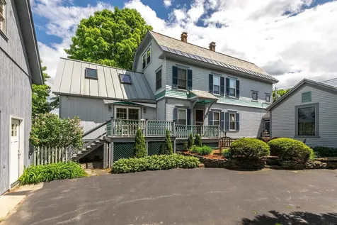 656 Main Street Chester VT 05143