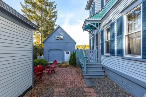 656 Main Street Chester VT 05143