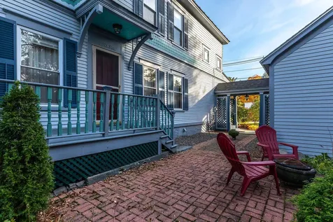 656 Main Street Chester VT 05143