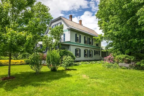 656 Main Street Chester VT 05143