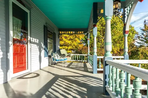 656 Main Street Chester VT 05143