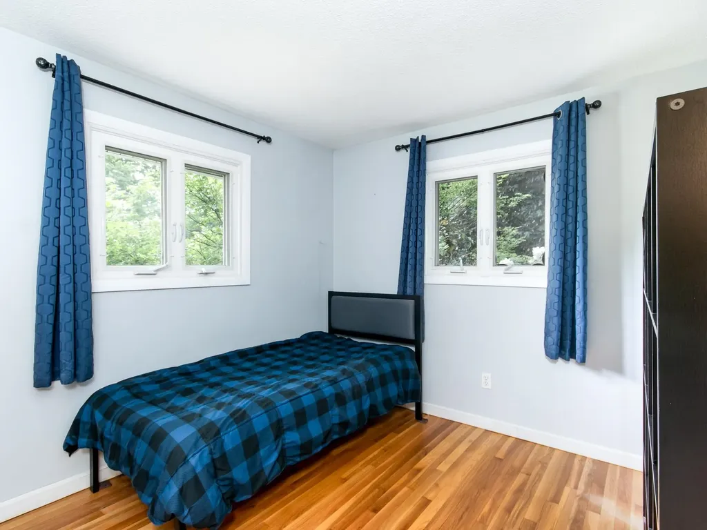 44 Cambridge Road Nashua NH 03062