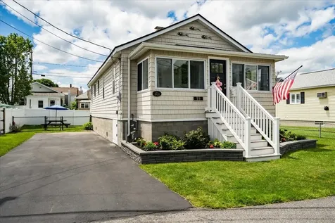 19 Ross Avenue Hampton NH 03842