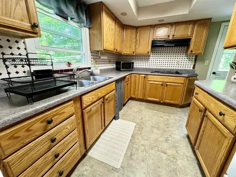 28 Craigue Hill Road Springfield VT 05156-9380