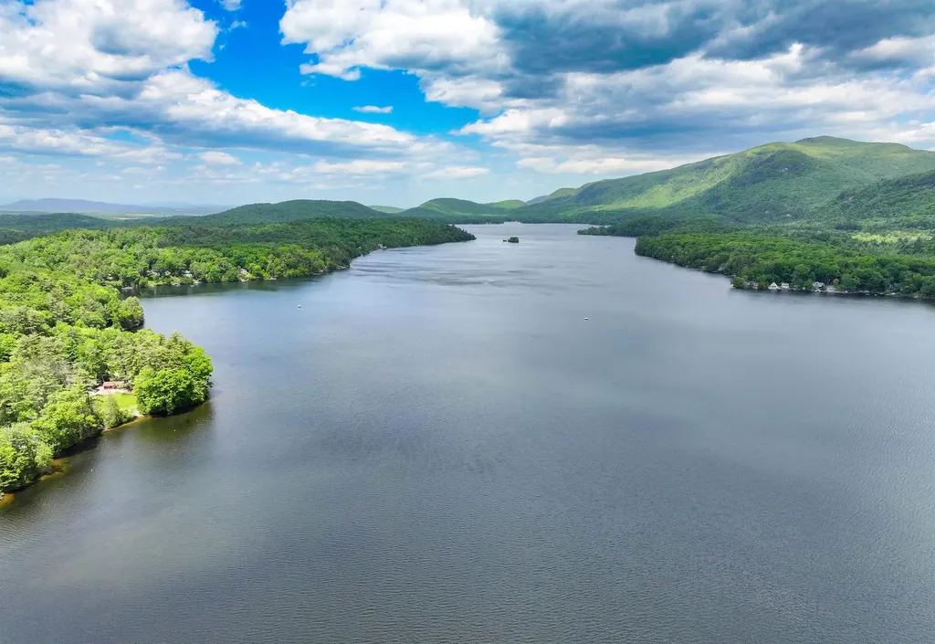192 Mountain View Drive Leicester VT 05733