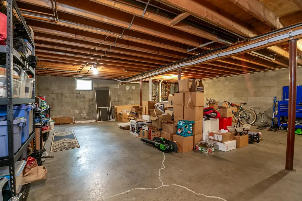 10 Greenbriar Drive Essex VT 05452