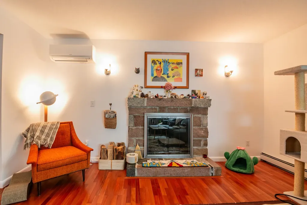 10 Greenbriar Drive Essex VT 05452
