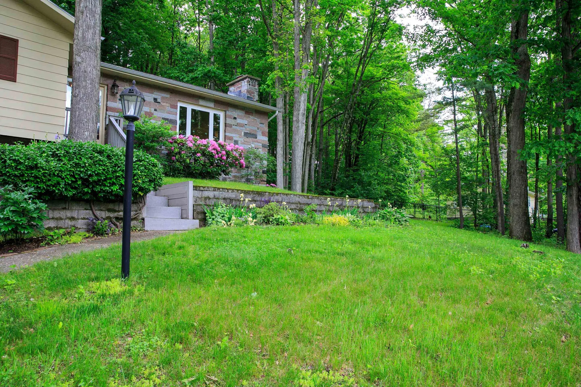 10 Greenbriar Drive Essex VT 05452
