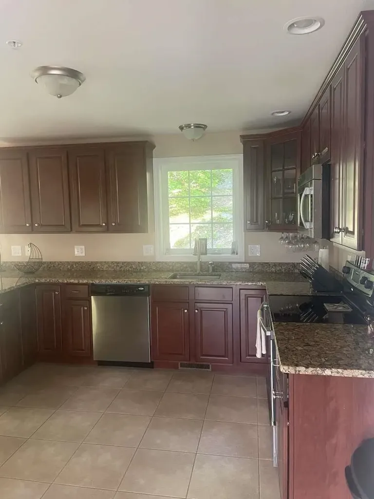 10 Conservation Drive Merrimack NH 03054