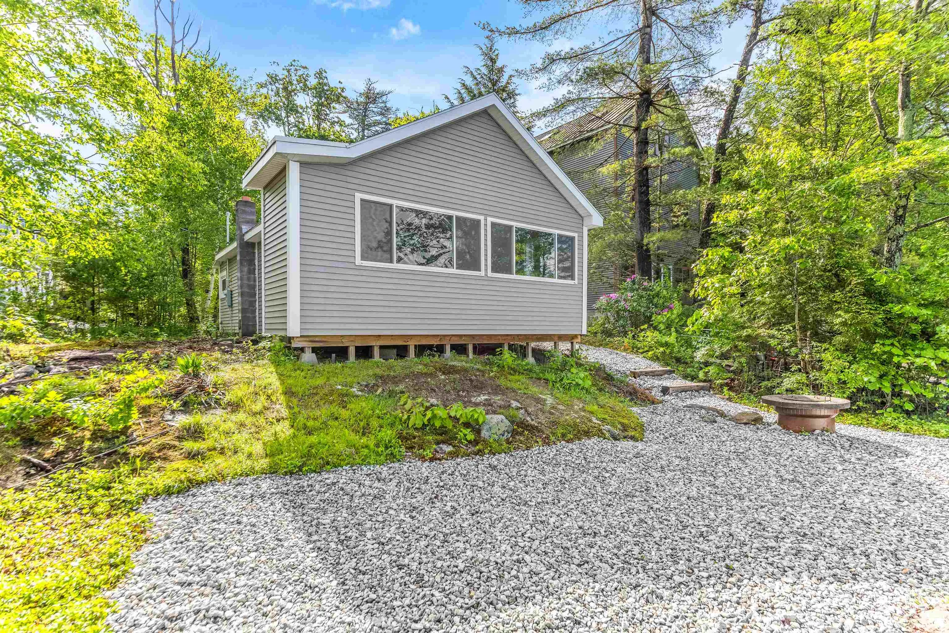 33 Governors Drive Raymond NH 03077