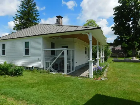 386 1st Avenue Chester VT 05143