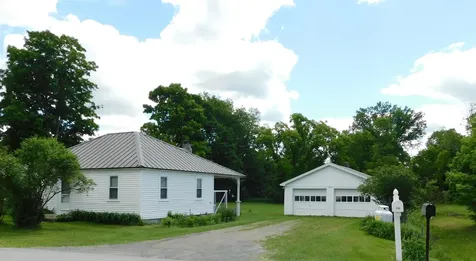 386 1st Avenue Chester VT 05143