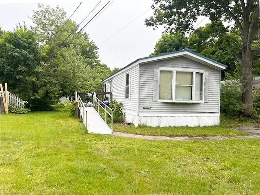 23 Cherry Street Exeter NH 03833