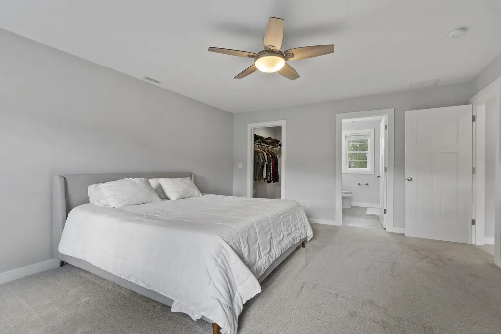 15 Echo Farm Drive Epping NH 03042