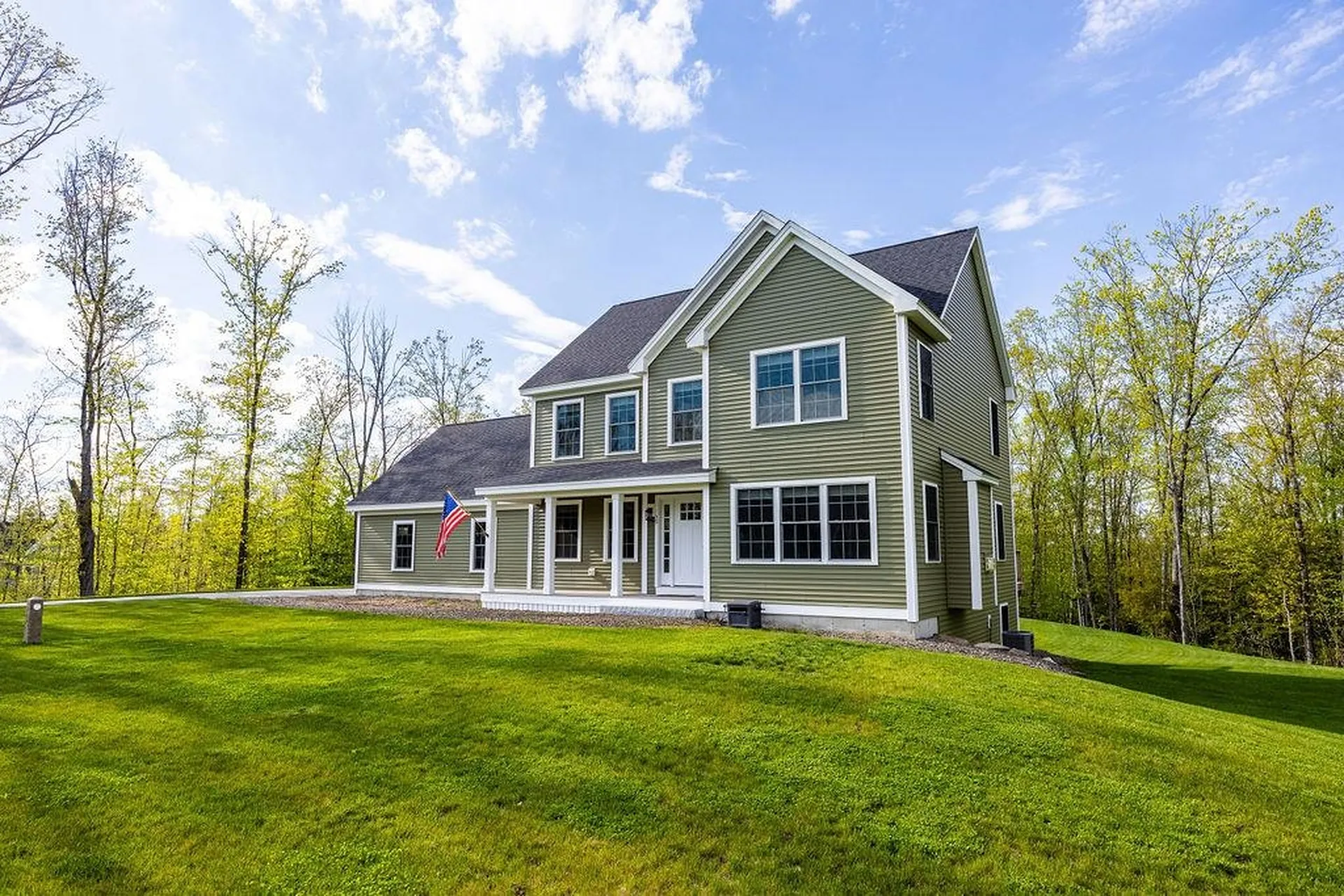 15 Echo Farm Drive Epping NH 03042