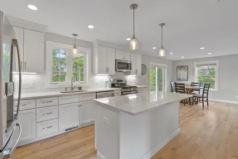 15 Echo Farm Drive Epping NH 03042