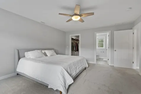 15 Echo Farm Drive Epping NH 03042