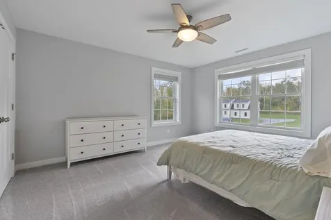15 Echo Farm Drive Epping NH 03042