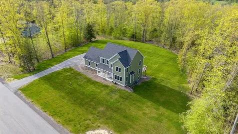 15 Echo Farm Drive Epping NH 03042