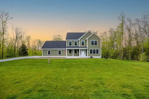 15 Echo Farm Drive Epping NH 03042
