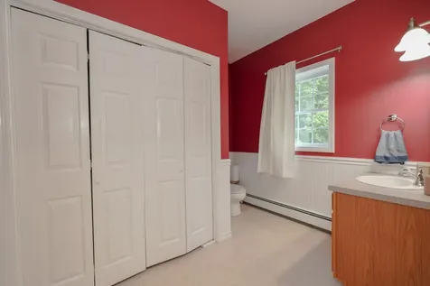 41 Orcutt Drive Chester NH 03036