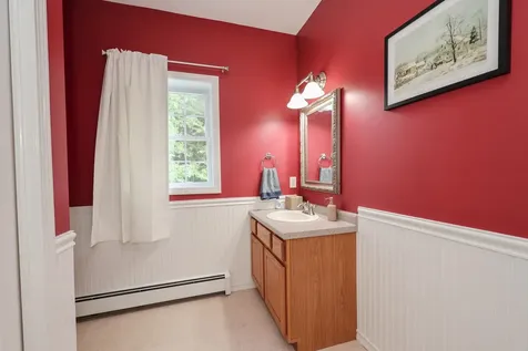 41 Orcutt Drive Chester NH 03036