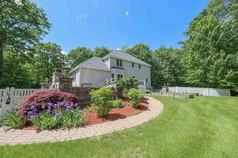 41 Orcutt Drive Chester NH 03036
