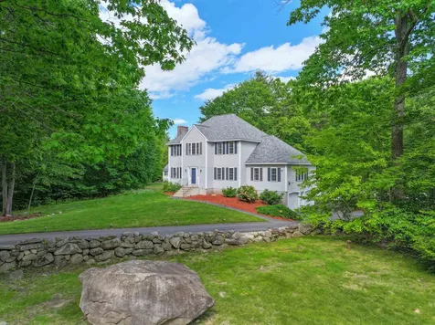41 Orcutt Drive Chester NH 03036