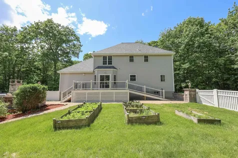 41 Orcutt Drive Chester NH 03036