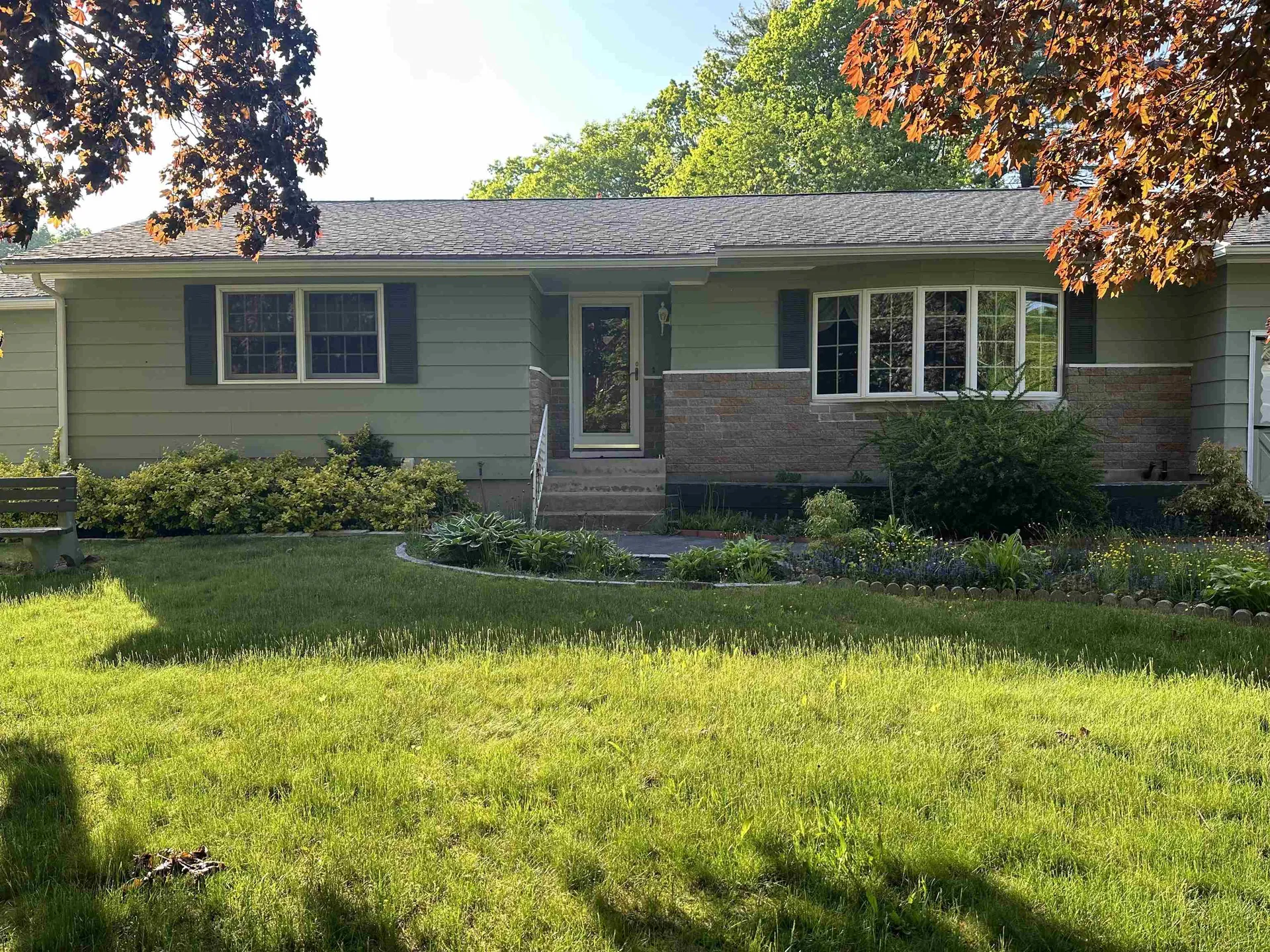 319 Mckinley Road Portsmouth NH 03801