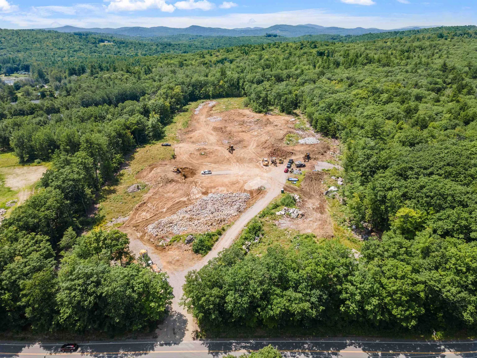 Endicott Street North Laconia NH 03246