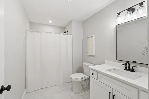 44c Stephen C Savage Way Plaistow NH 03865