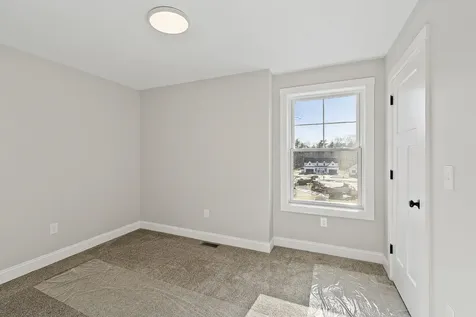 44c Stephen C Savage Way Plaistow NH 03865