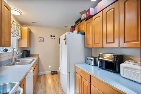 390 Orange Street Manchester NH 03104