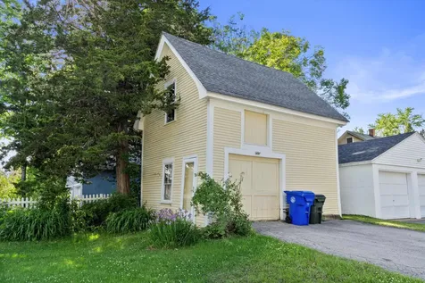 390 Orange Street Manchester NH 03104