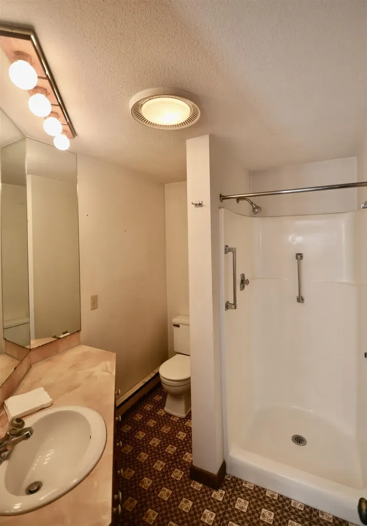14 Bay Tree Lane Grantham NH 03753