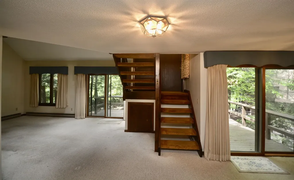 14 Bay Tree Lane Grantham NH 03753