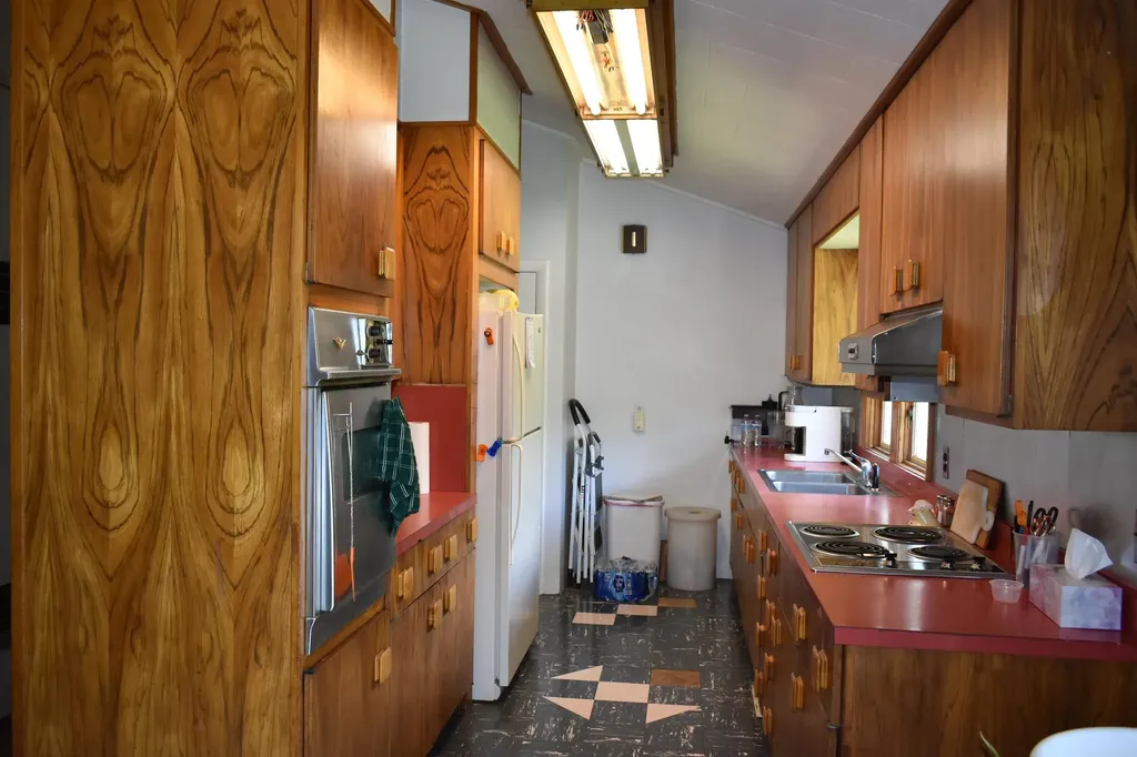 35 Sawyer Avenue Atkinson NH 03811