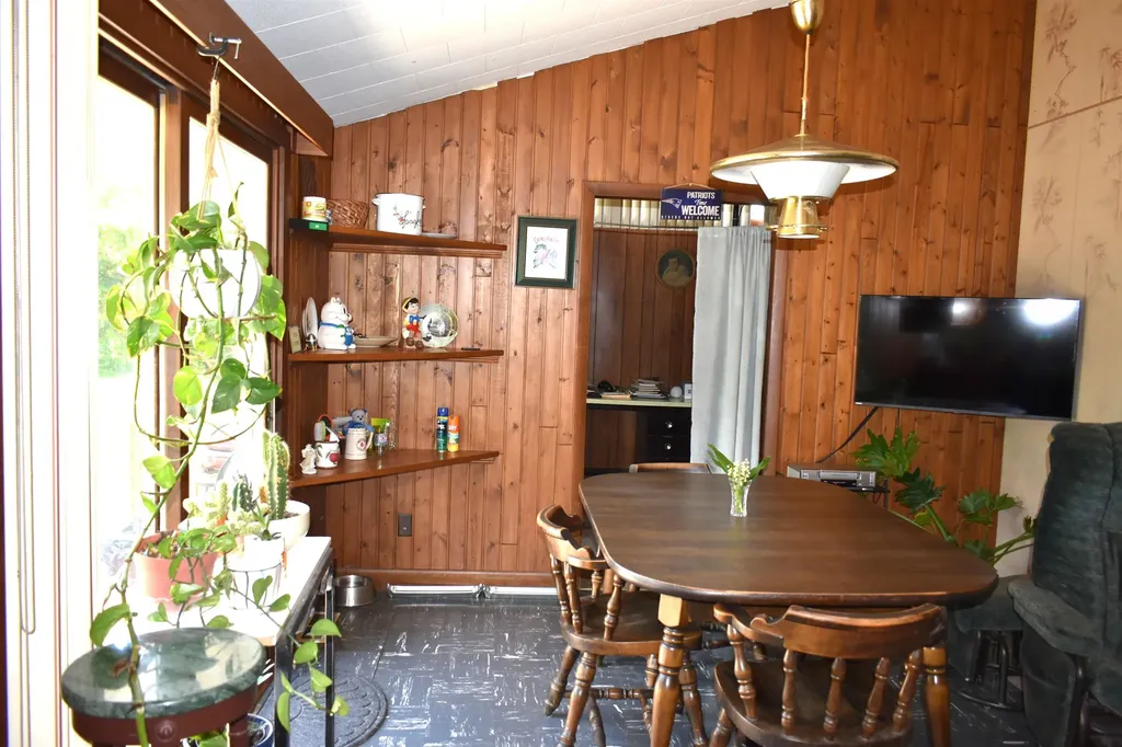35 Sawyer Avenue Atkinson NH 03811