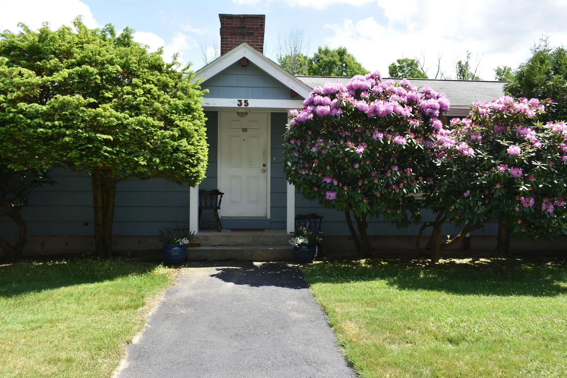 35 Sawyer Avenue Atkinson NH 03811
