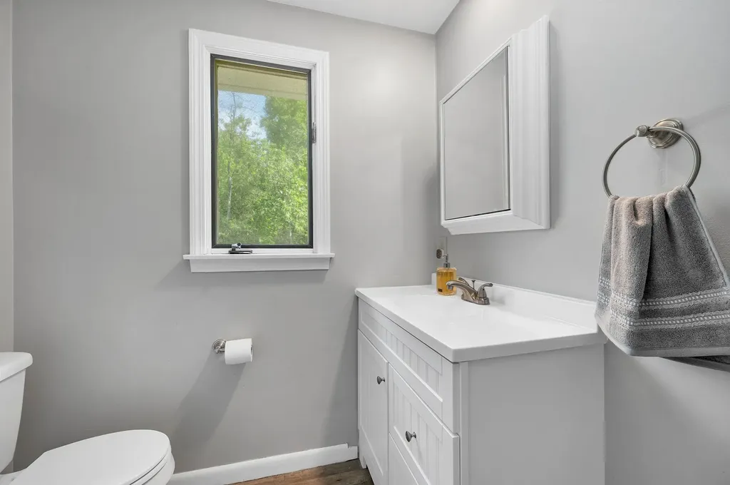 19 Perkins Drive Laconia NH 03246