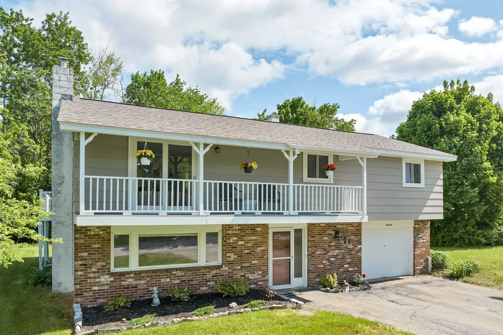 19 Perkins Drive Laconia NH 03246