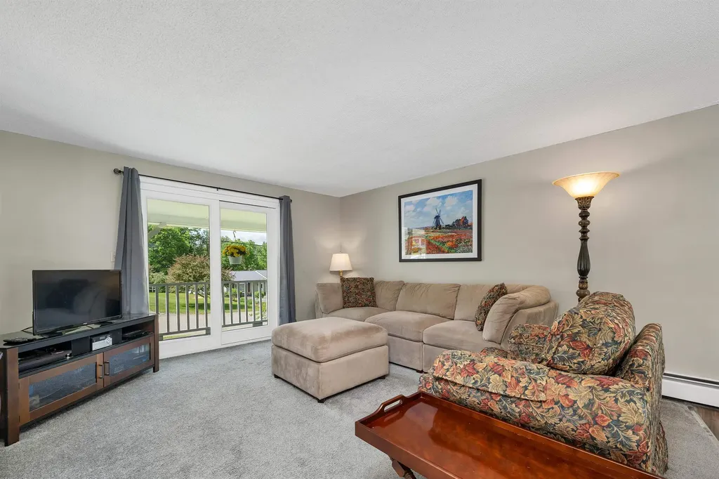 19 Perkins Drive Laconia NH 03246