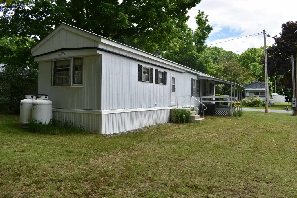 22 Rudsboro Road Lebanon NH 03766
