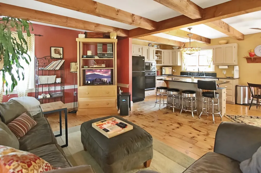 132 Blacksnake Road Seabrook NH 03874