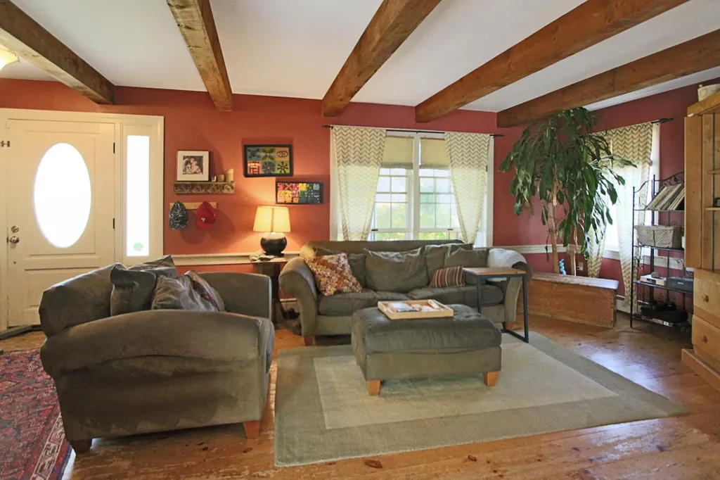 132 Blacksnake Road Seabrook NH 03874