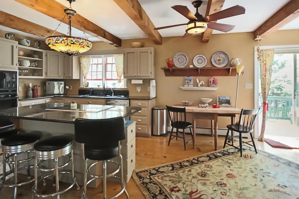 132 Blacksnake Road Seabrook NH 03874