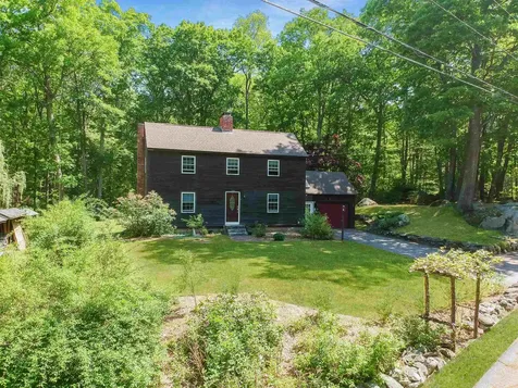 9 Debbie Drive Pelham NH 03076