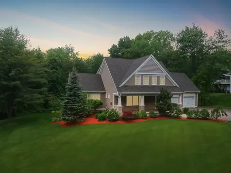 59 Grouse Run Pelham NH 03076