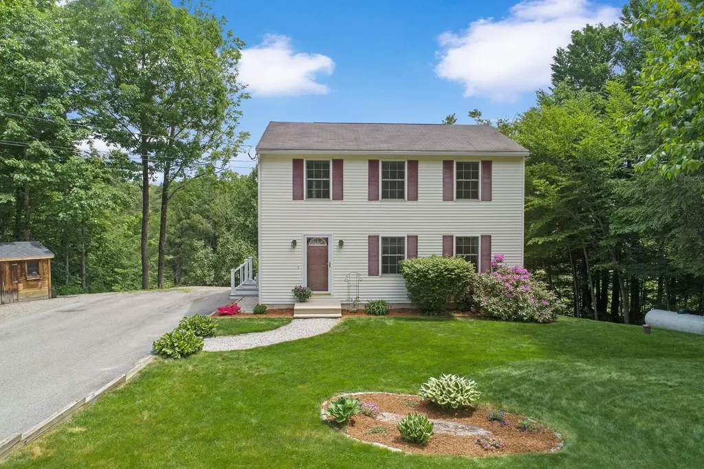 71 Jefferson Drive Hillsborough NH 03244